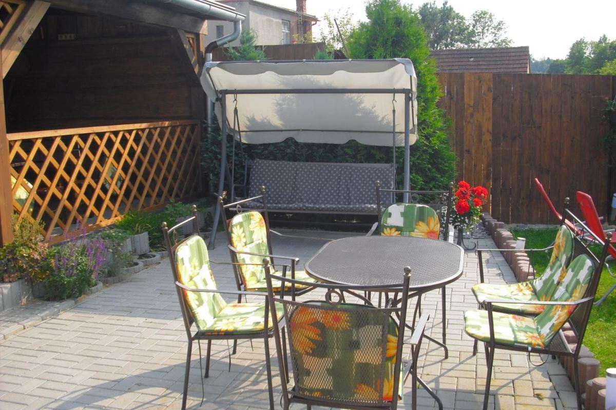 Penzion u Balcarky Ostrov u Macochy Exterior foto
