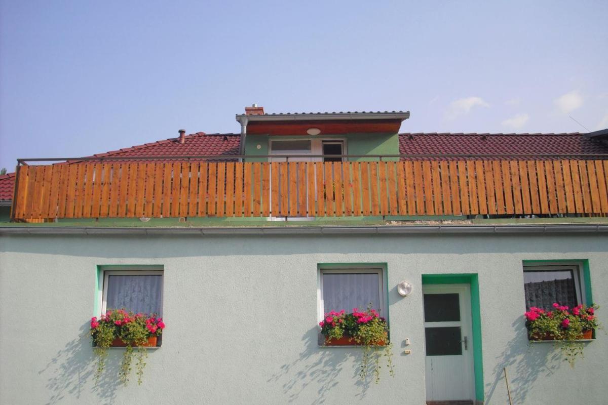 Penzion u Balcarky Ostrov u Macochy Exterior foto